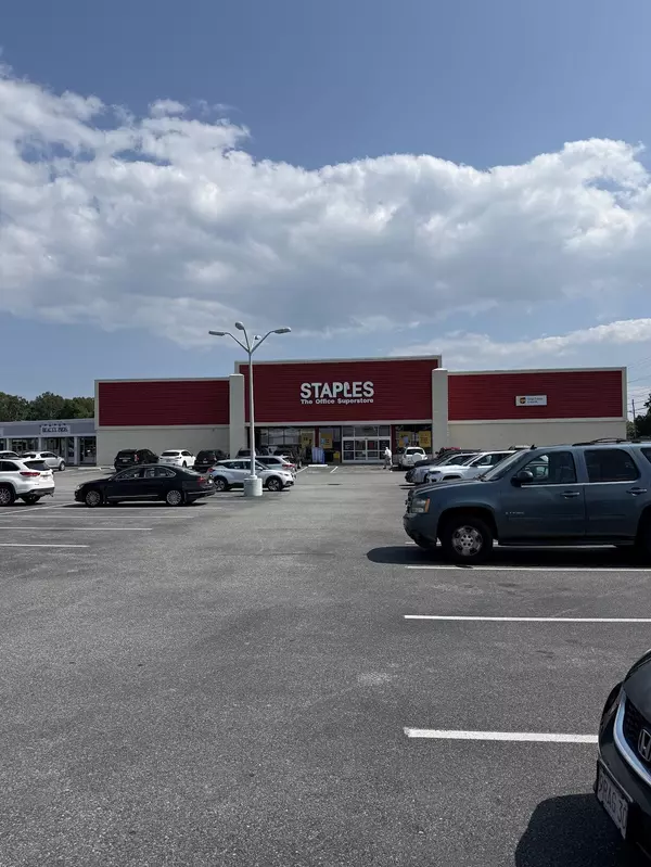 Barnstable, MA 02630,378B Barnstable Road