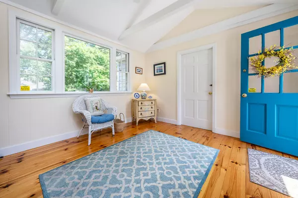 South Yarmouth, MA 02664,80 Nightingale Drive