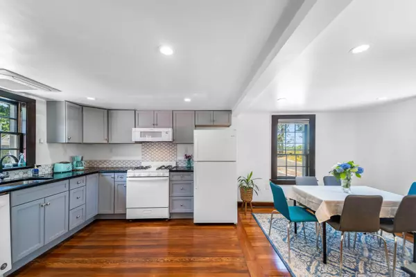 West Yarmouth, MA 02673,13 Webster Road