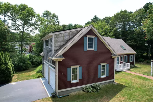 Cotuit, MA 02635,39 Forest Hills Road