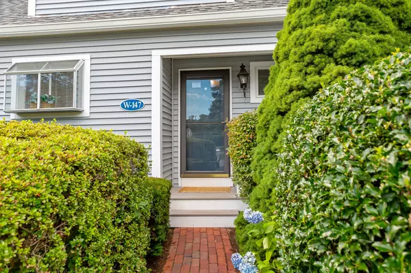 Mashpee, MA 02649,147 Shellback Way #W