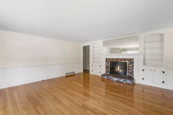 South Yarmouth, MA 02664,57 Astor Way