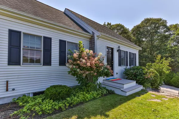 Truro, MA 02666,5 Glacier Drive