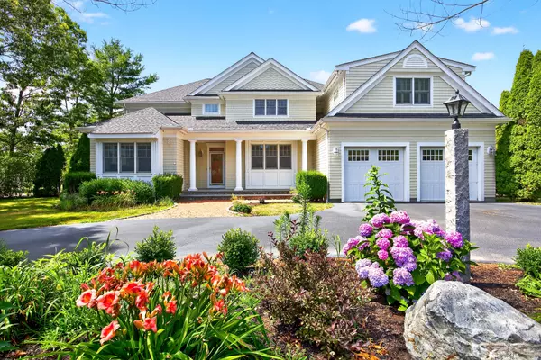 24 Pleasant Park Drive, Mashpee, MA 02649
