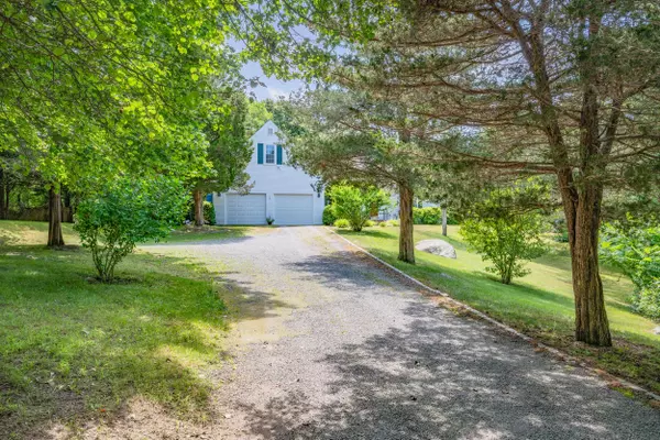 Barnstable, MA 02630,4323 Main Street