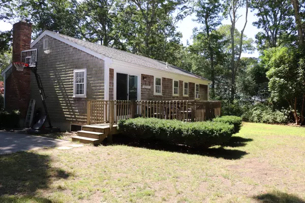 East Sandwich, MA 02537,223 Quaker Meetinghouse Road