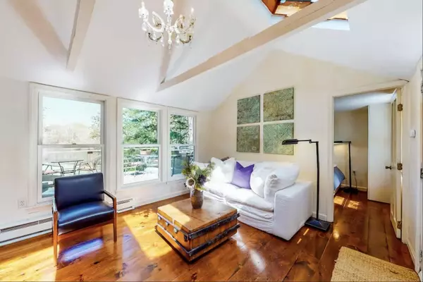 175 Lake Shore Drive, East Falmouth, MA 02536