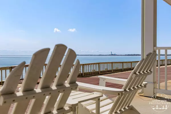 Truro, MA 02666,496 Shore Road #3