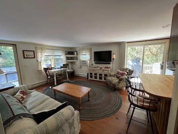 Oak Bluffs, MA 02557,60 -R Carol Lane