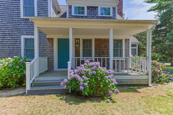 Orleans, MA 02653,11 Cedar Land Road