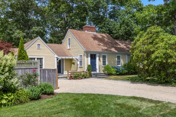 Falmouth, MA 02540,24 North Hill Drive