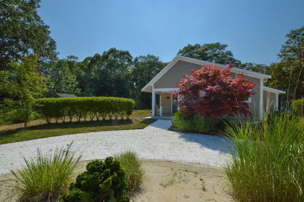 746 Carriage Shop Road, East Falmouth, MA 02536