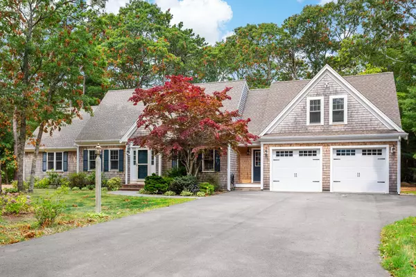 5 Wamsutta Road, East Falmouth, MA 02536