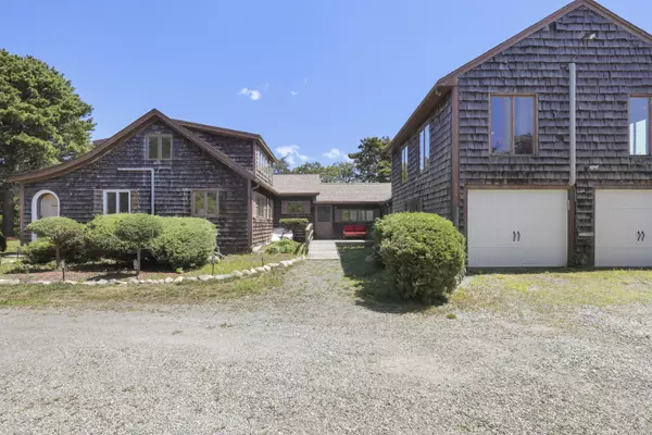 West Falmouth, MA 02540,102 Nashawena Street