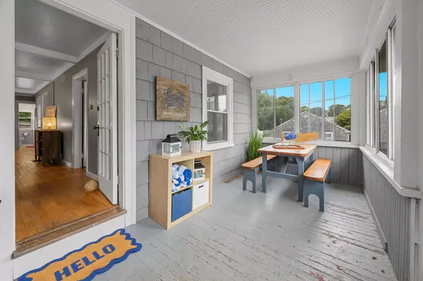 North Falmouth, MA 02556,16 Silver Beach Avenue