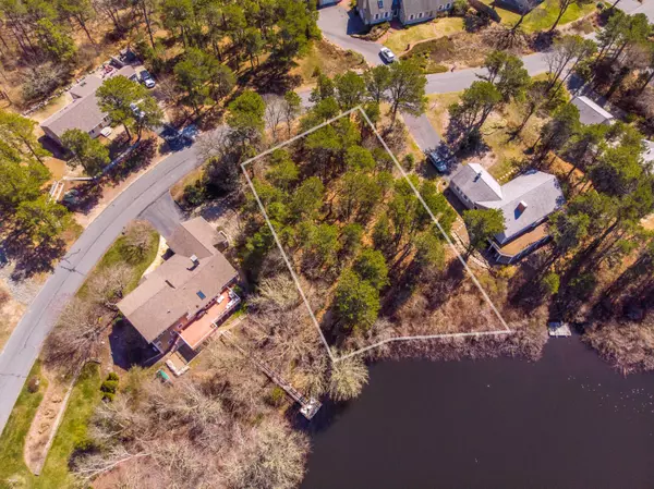 Brewster, MA 02631,0 Canoe Pond Drive