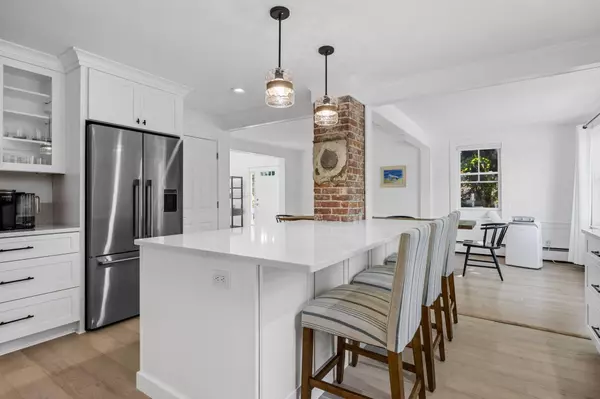 East Falmouth, MA 02536,241 Davisville Road