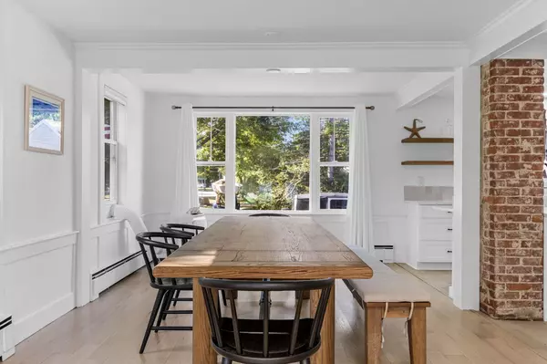 East Falmouth, MA 02536,241 Davisville Road