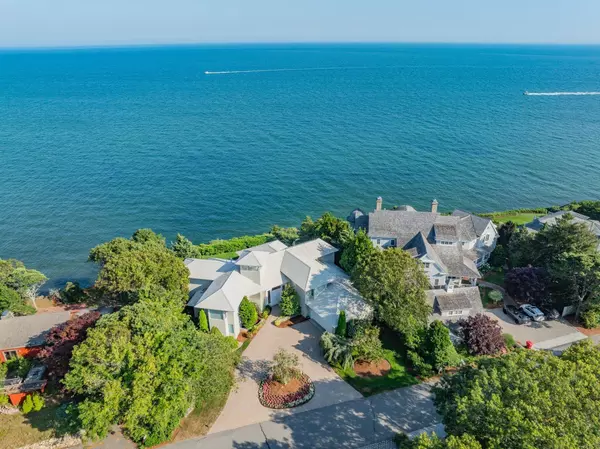 Mashpee, MA 02649,40 Triton Way