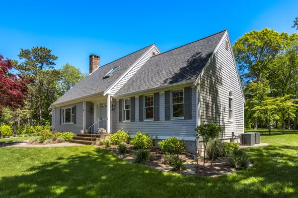 East Dennis, MA 02641,12 Paddocks Path