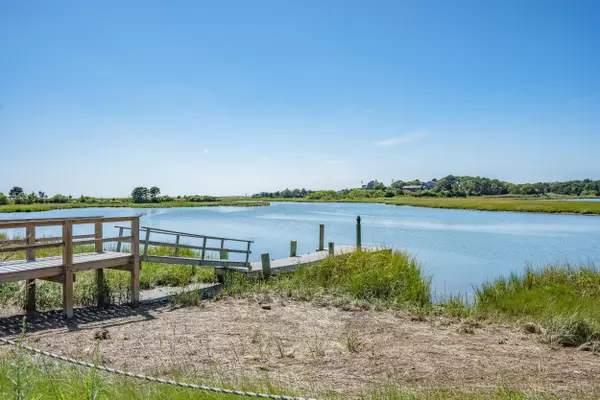 Chatham, MA 02633,114 Bucks Creek Road