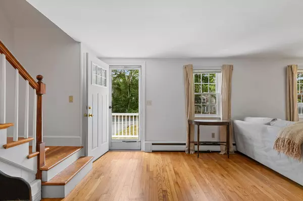 West Yarmouth, MA 02673,9 Roberta Drive