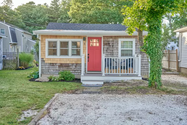 Wareham, MA 02571,5 Gardonia Street