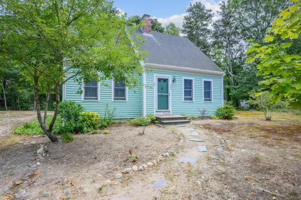 490 W Yarmouth Road, West Yarmouth, MA 02673