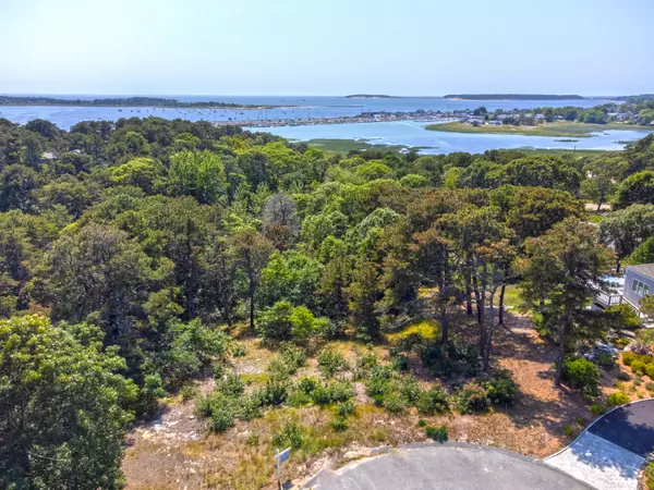 Wellfleet, MA 02667,30 Harbor View Circle