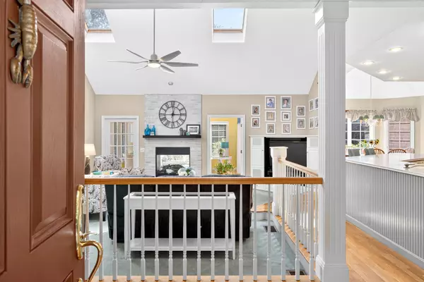 Marstons Mills, MA 02648,123 Dory Circle