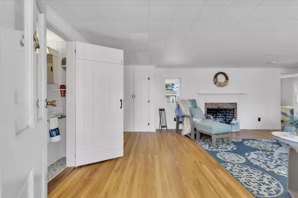 West Hyannisport, MA 02672,37 Fourth Avenue