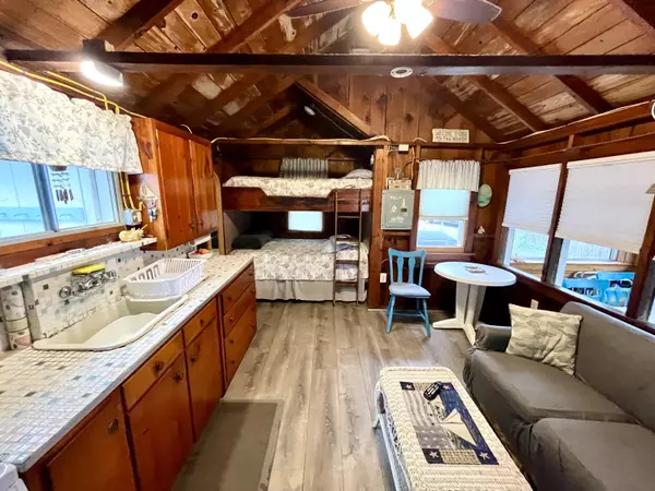 Dennis Port, MA 02639,217 Old Wharf #64