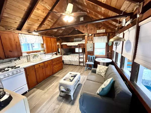 Dennis Port, MA 02639,217 Old Wharf #64