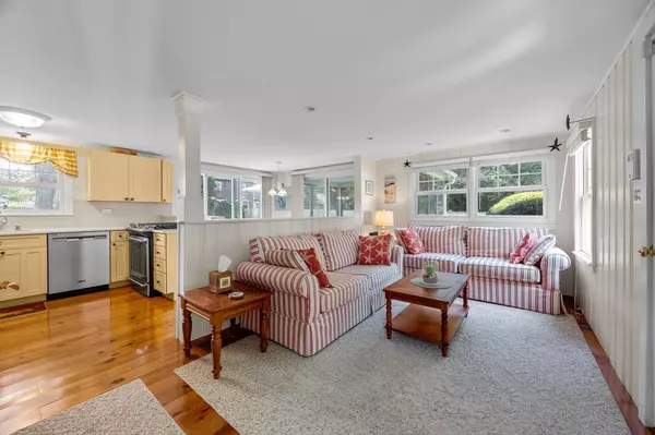 West Yarmouth, MA 02673,14 Maine Avenue