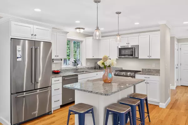 West Harwich, MA 02671,24 Chase Street