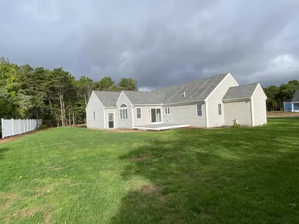 East Falmouth, MA 02536,9 Dylans Way