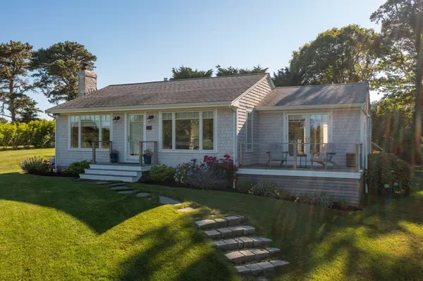 Chatham, MA 02633,17 Bog Way Road