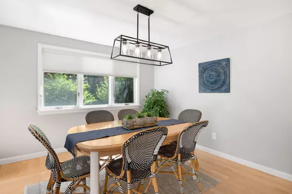 Mashpee, MA 02649,3 Kettle Lane