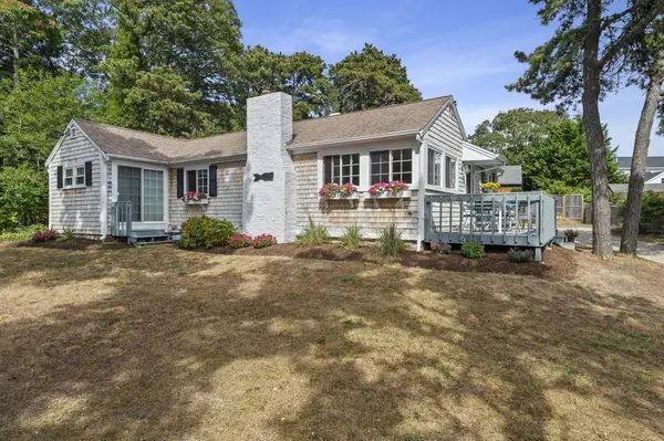 Harwich Port, MA 02646,133 South Street