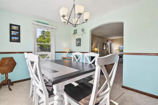 East Falmouth, MA 02536,5 Massasoit Street