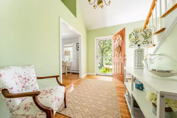 Barnstable, MA 02630,67 Spyglass Hill Road