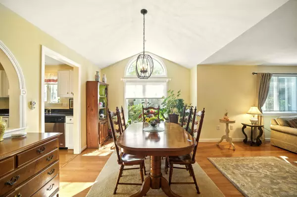 Mashpee, MA 02649,14 Sandview Terrace