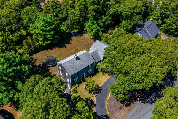 Yarmouth Port, MA 02675,15 Follins Pond Road