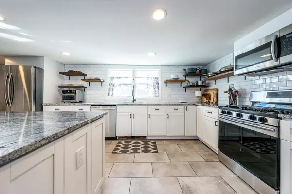 Dennis Port, MA 02639,125 Main Street #3