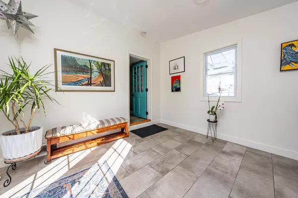 Dennis Port, MA 02639,125 Main Street #3