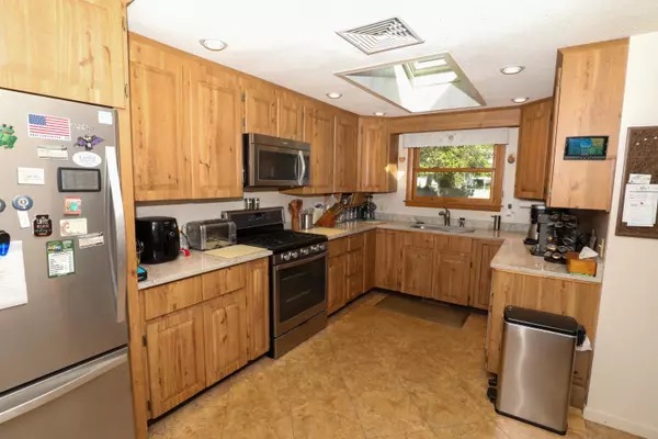 South Yarmouth, MA 02664,85 Keel Cape Drive