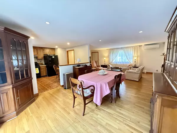 South Yarmouth, MA 02664,70 Poinsettia Drive