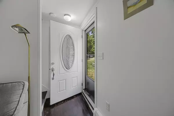 East Falmouth, MA 02536,20 Veronica Lane