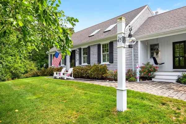 Harwich, MA 02645,45 Indian Trail