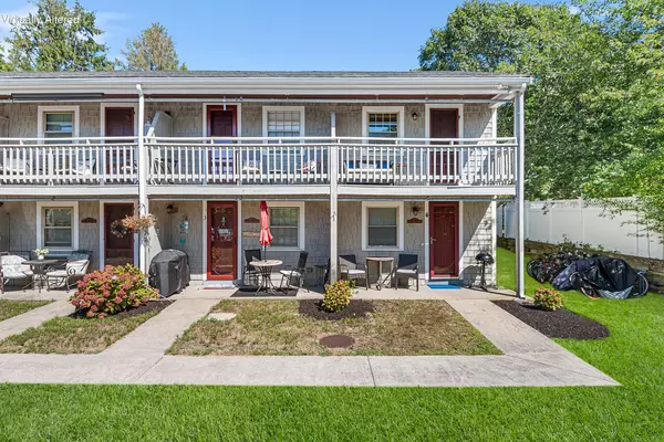 West Dennis, MA 02670,141 Main Street #TH-4